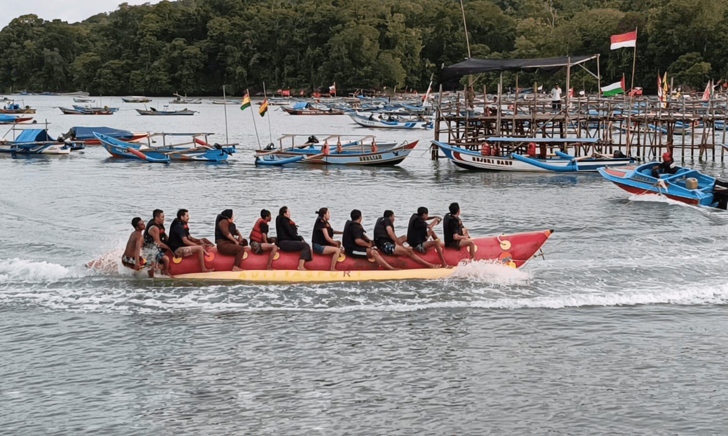 Banana boat Pangandaran