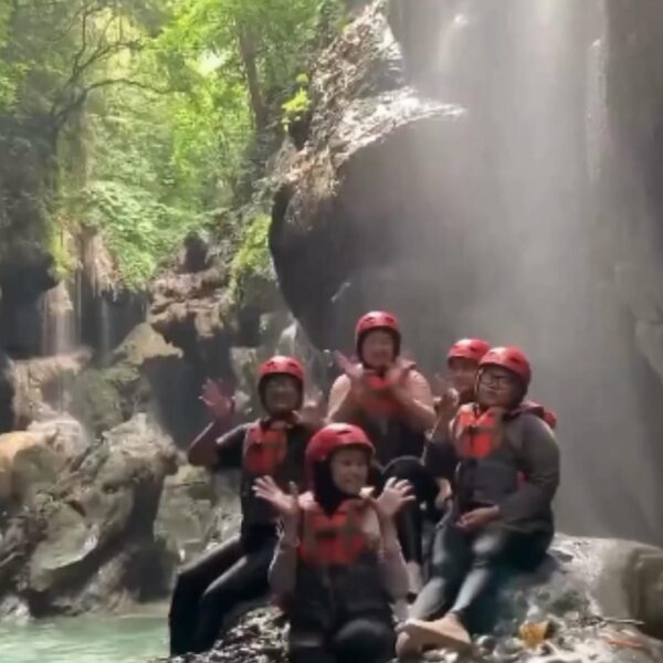 Paket body rafting green canyon pangandaran